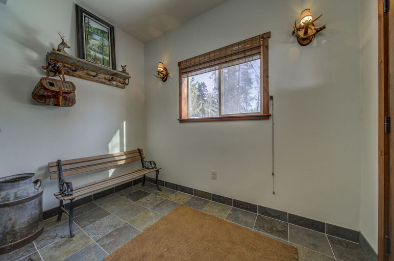 Bathroom 3, Lakefront Escape by Casago Mccall - Donerightmanagement, Valley