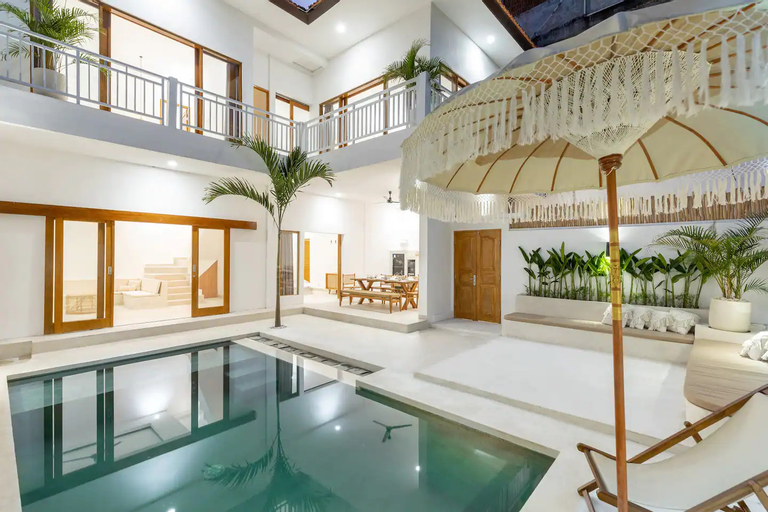 Sport & Beauty 2, Villa Milos: Boho-Chic 4-Bdr Villa Next to The Beach in Canggu, Badung