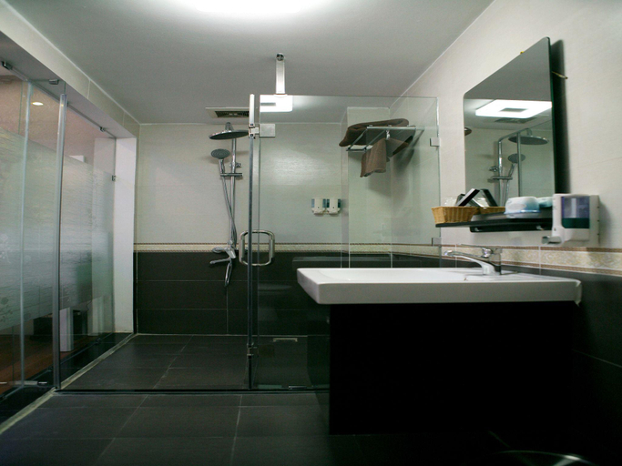 Bathroom, Hanoi Milan Hotel, Đống Đa