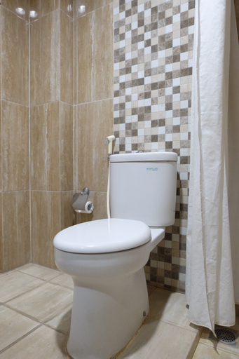 Bathroom 8