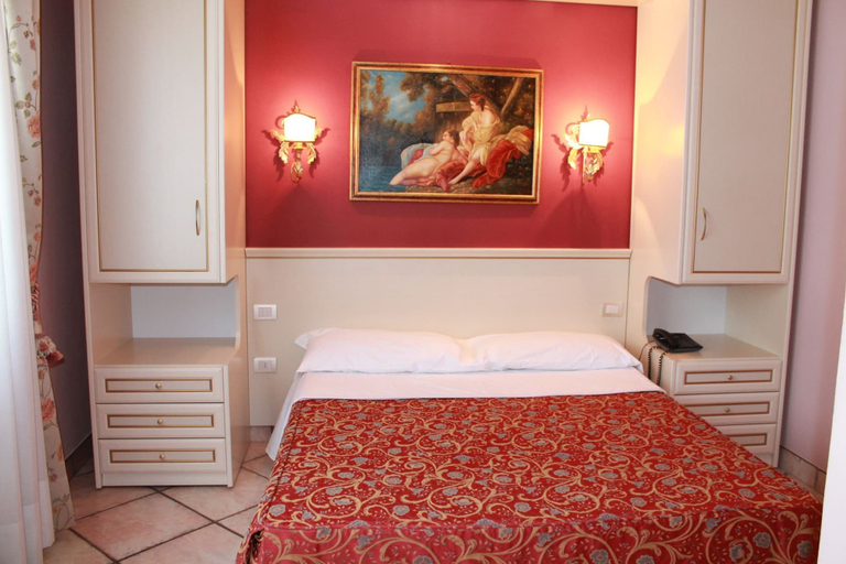 Bedroom 3, Hotel Monna Lisa, Florence