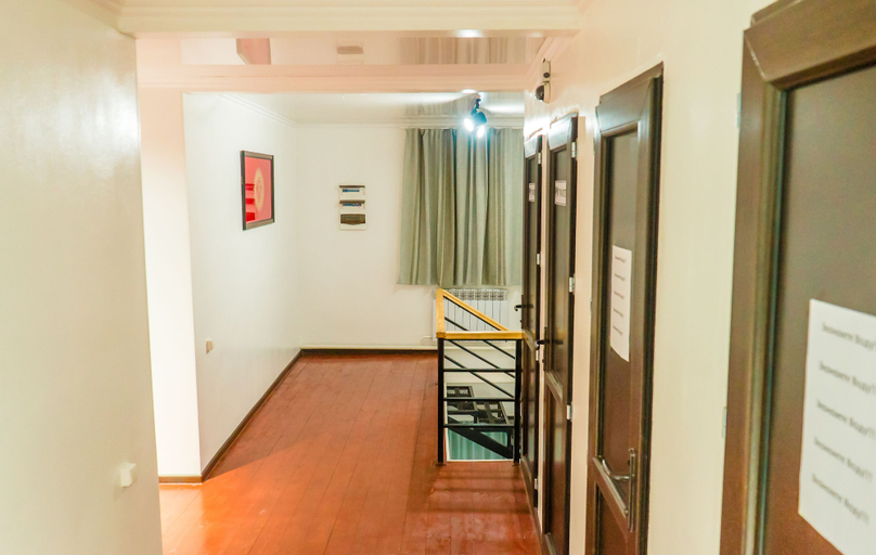 Public Area 3, Nomad - Hostel, Bishkek