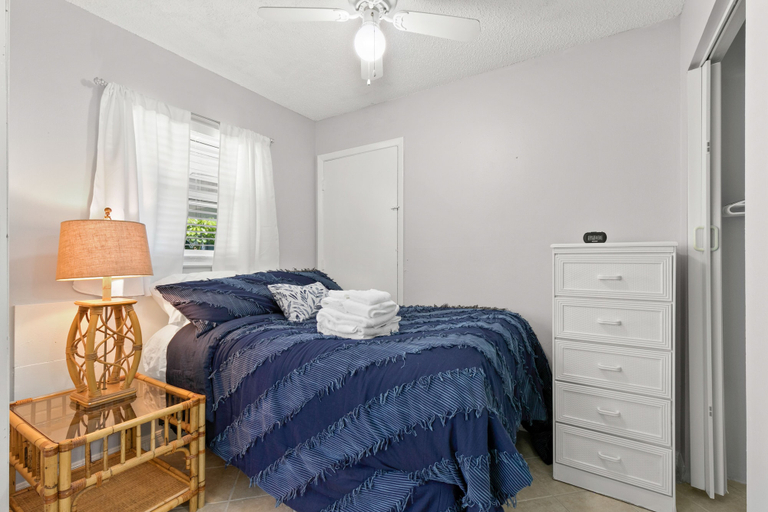 Bedroom 4, Seabreeze, Lee