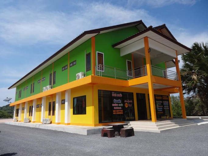 S T Mansion, Khanom