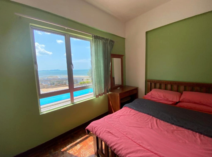 Bedroom 3, OYO Home 90466 Jc Sunshine Bay Resort Apartment Port Dickson, Port Dickson