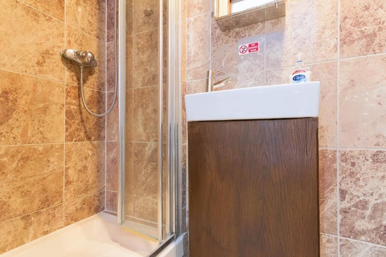 Bathroom 4, Brick Lane Hotel, London