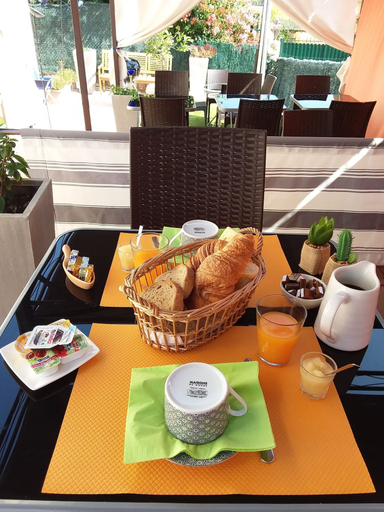 Food & Drinks 4, Hotel du Soleil, Var