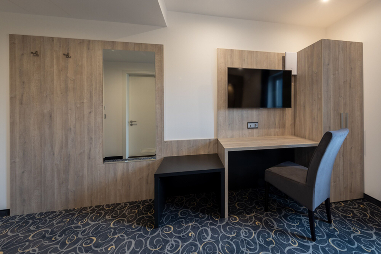 Bedroom 4, The StayCation, Böblingen