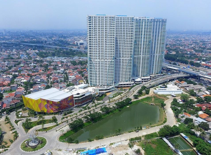 Exterior & Views 7
