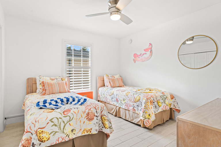 Bedroom 3, 5537 Palmetto, Lee
