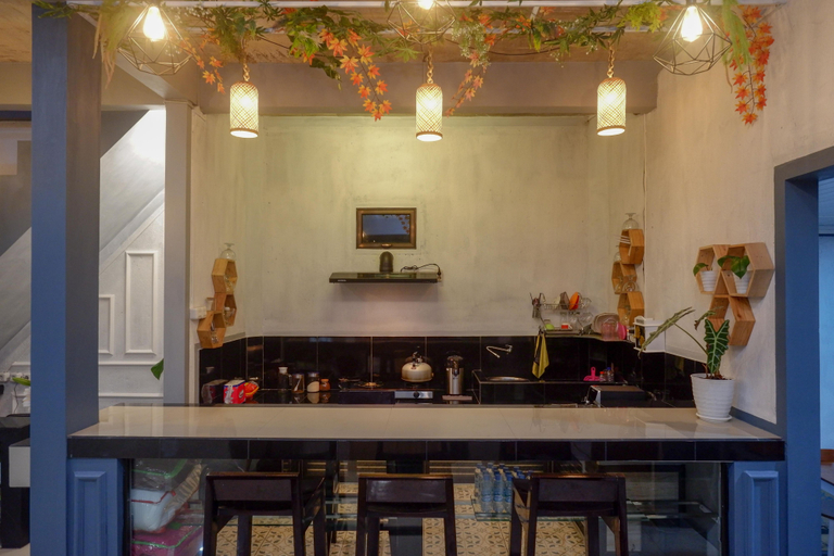 Food & Drinks 5, Urbanview Hotel Umbrella Dieng by RedDoorz, Wonosobo
