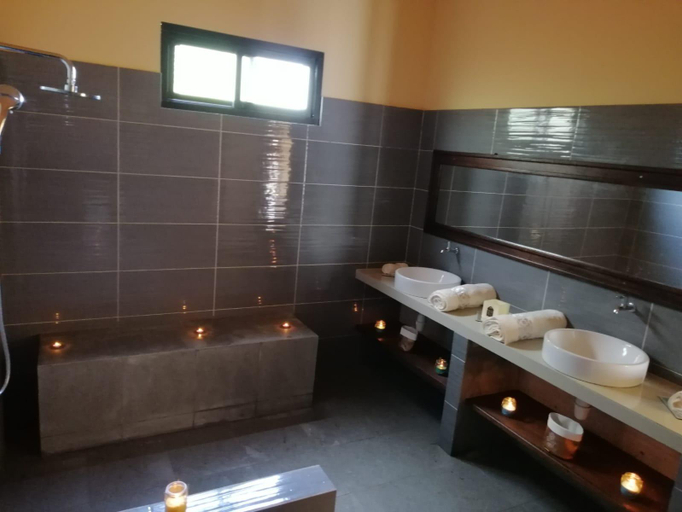 Bathroom 2, The Jade Garden - Your home in Gili Air., Lombok