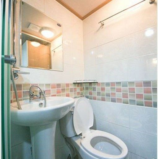 Bathroom, Isak Minitel, Dong-daemun