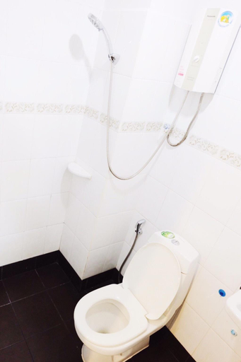 Bathroom 3, @ Sleep Walk, Khlong Toey