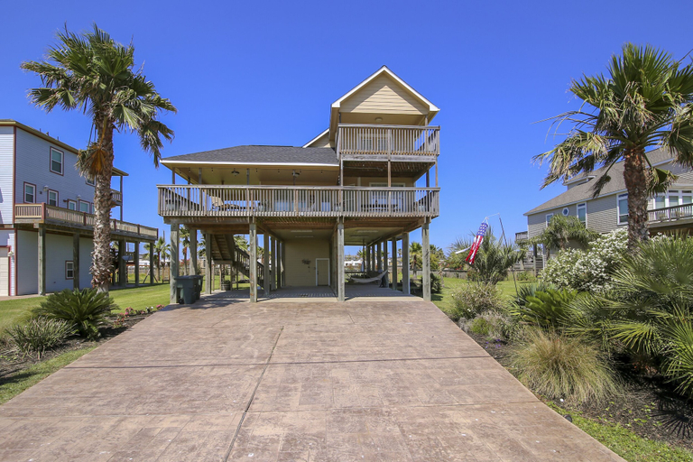 Exterior & Views 1, Beach Retreat, Galveston
