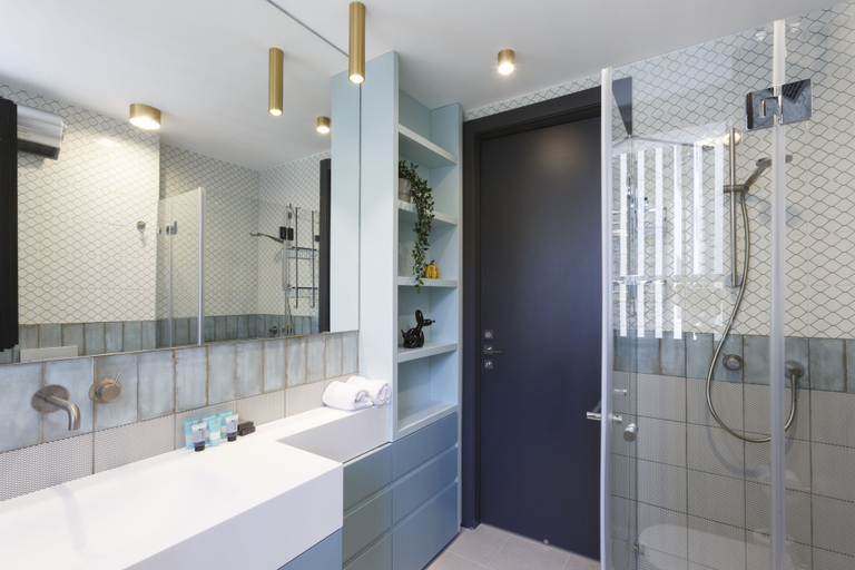 Bathroom 4, AirTLV - Nes Tziona Luxury By The Sea