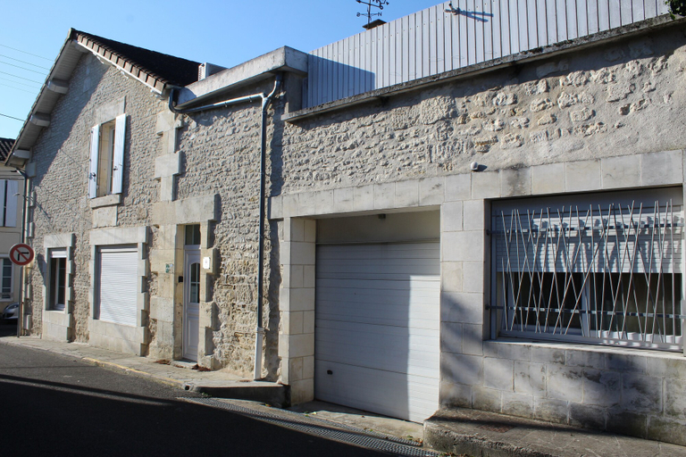 Exterior & Views 2, Suite en Terrasse a Cognac, Charente