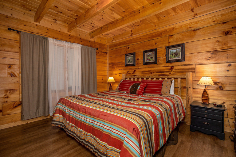 Bedroom, Among The Trees, Jefferson