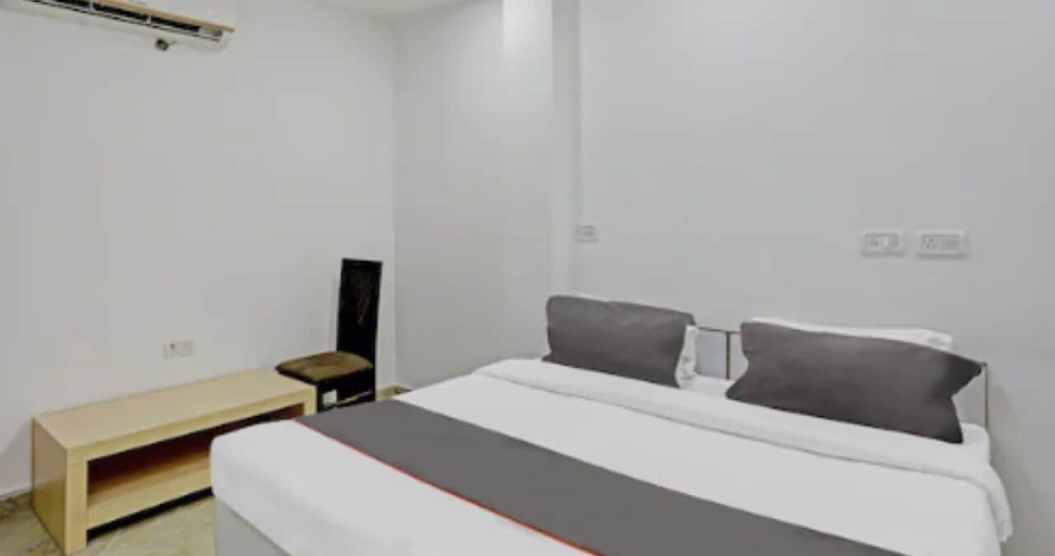 Bedroom 3, The Pinaki Residency, Delhi