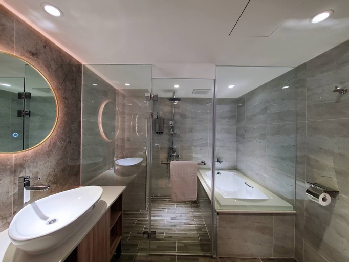 Bathroom 21