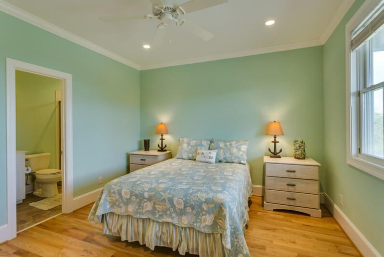 Bedroom 3, 449 Tarpon Blvd, Beaufort