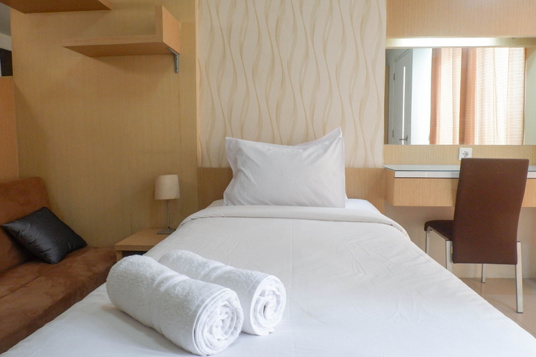 Bedroom 2, Best Price & Cozy Studio at The Square Apartment Surabaya, Surabaya