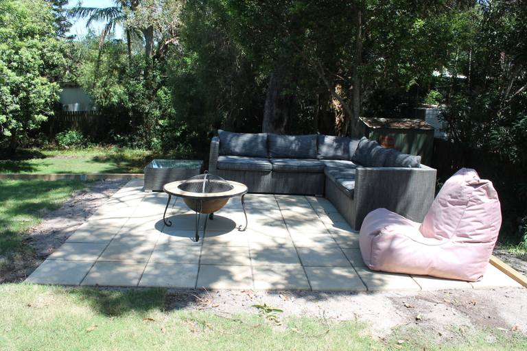 Public Area, Little Ray on Sunshine, Bribie Island