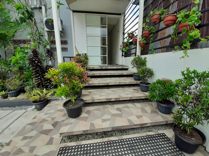 Exterior & Views 5, Mahkota Family Homestay, Agam