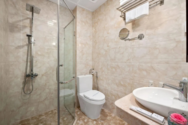 Bathroom 5, Hanoi Sena Hotel, Hoàn Kiếm