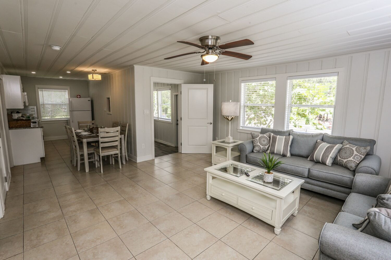 Others 5, 6050 Estero Blvd Villa B, Lee