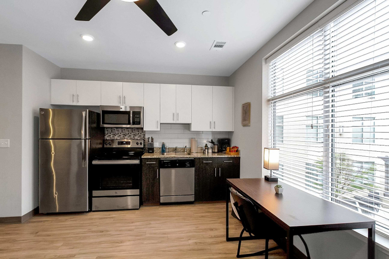 Others 1, Close to Campus Student Housing + Amenities, Atlanta