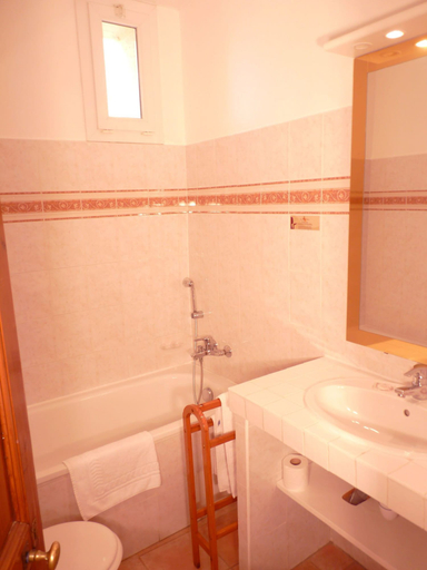 Bathroom 3, Hotel du Soleil, Var