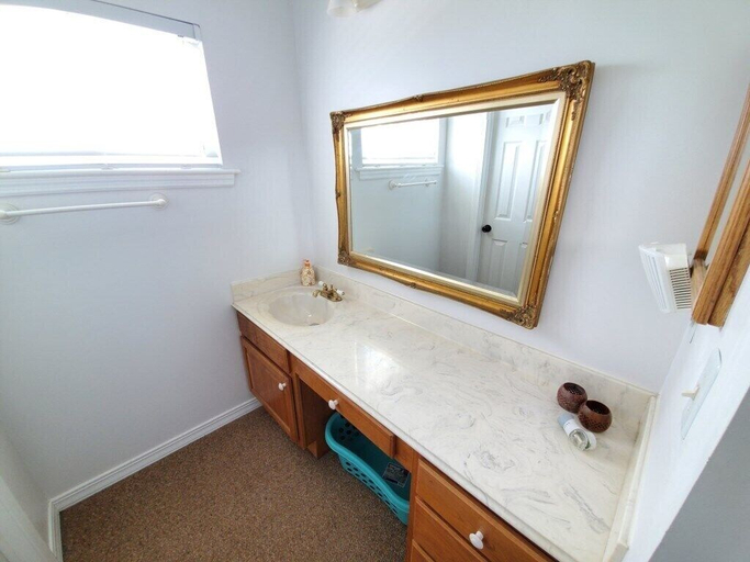 Bathroom 3, Mermaid House - Upper, Saint Johns