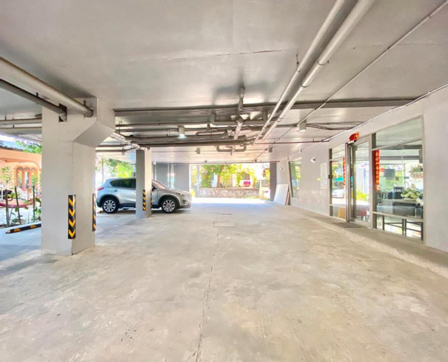 Public Area 29