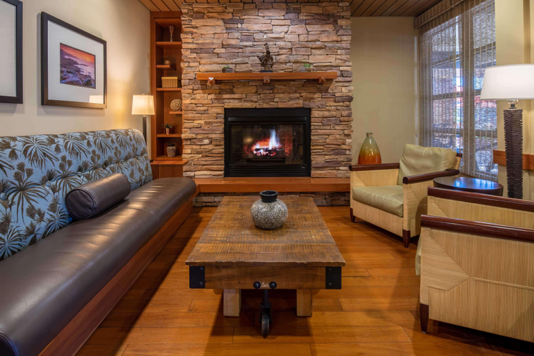Public Area 2, The Lodge at Tiburon, Marin