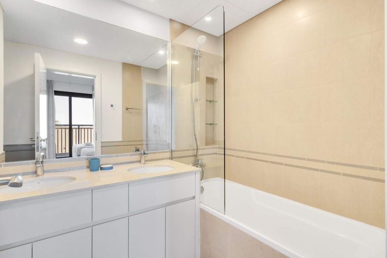 Bathroom 4, GuestReady - 2BR | Family-Friendly Apartment, Dubai