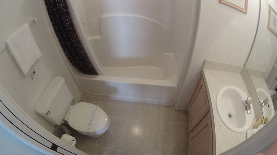 Bathroom 4, Lkb4705aw 4 Bedroom Villa in Lake Berkley, Osceola