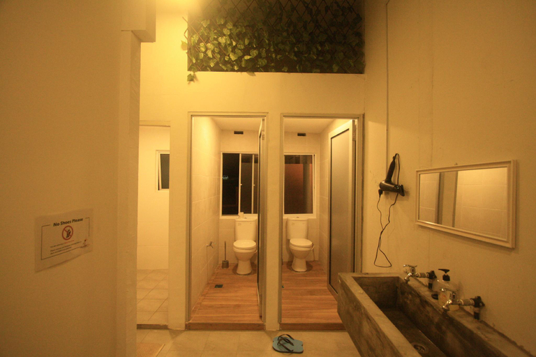 Bathroom 3, Hornbill's Nest Kuching, Kuching