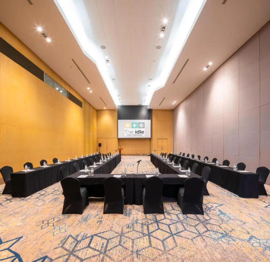 Business Facilities 16