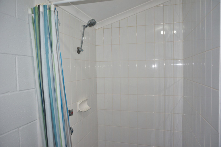 Bathroom 4, Osprey Holiday Village Unit 108, Exmouth