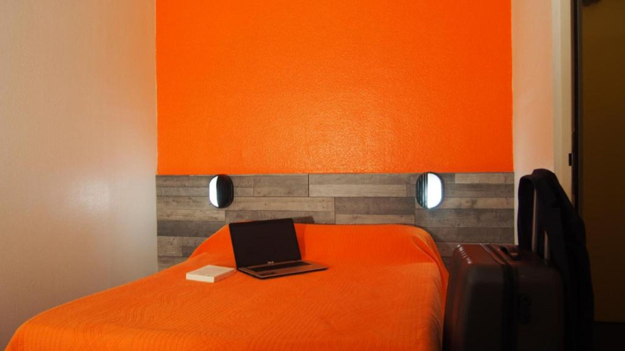 Bedroom 18