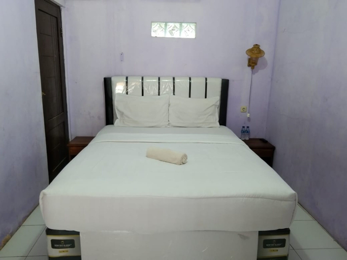 Bedroom 2, Hotel Jatijajar, Kebumen