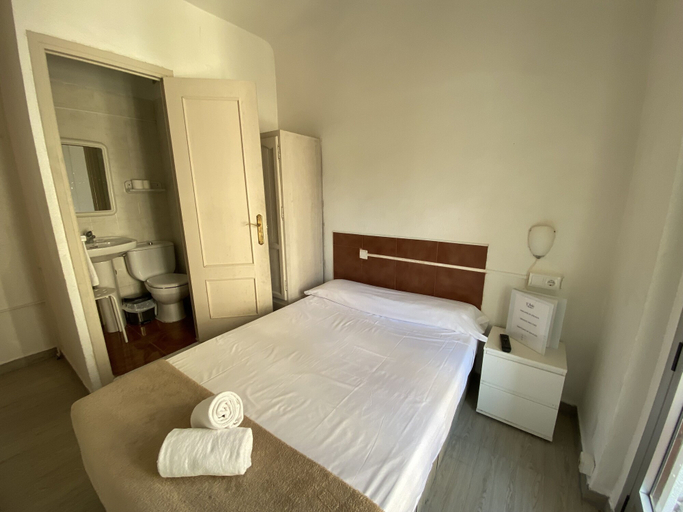 Bedroom 3, LAtic Rooms, Alicante