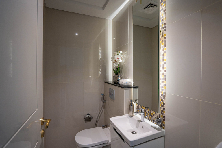 Bathroom 5, Upper Crest Residences - Downtown Dubai, Dubai