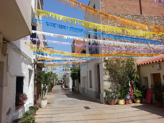 Exterior & Views 1, VILLA BARCELONA BEACH 5BD 3BTH POOL GARDEN VIEWS, Barcelona