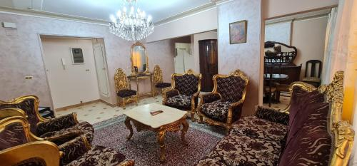 Comfy 2 Bedrooms Apartment in Cairo 98-5, An-Nuzhah