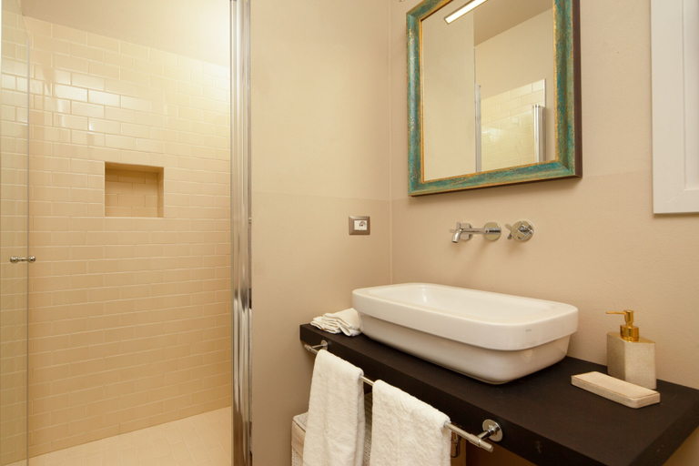 Bathroom 3, Villa Benedetto by Mmega, Siena