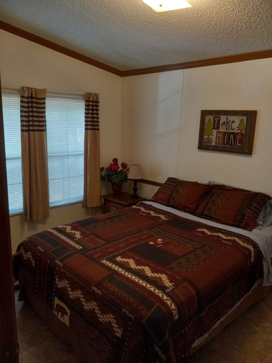 Bedroom 2, Hide Away House, Conway