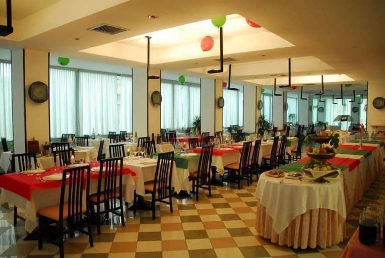 Food & Drinks 4, Madison, Rimini