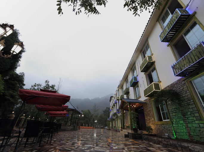 Exterior view 5, Panshan Tingquan Tuwo Holiday Resort, Leshan